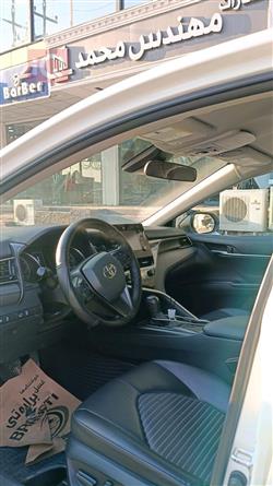 تۆیۆتا کامری